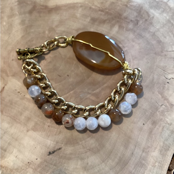 Dyed Fire Agate Bracelet - Picture 5 of 5